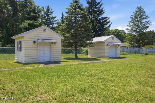 9 Lupine Lane, Queensbury, NY 12804