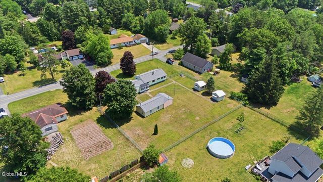 9 Lupine Lane, Queensbury, NY 12804