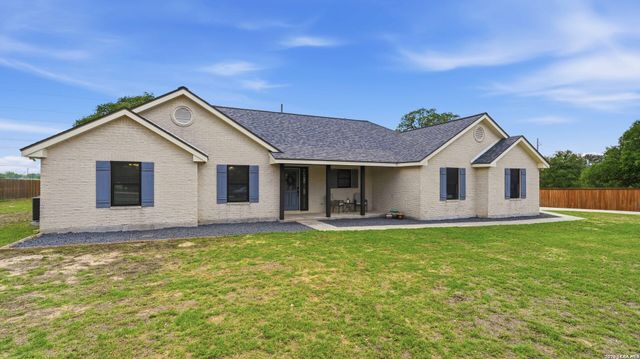 113 MILLER CV, La Vernia, TX 78121