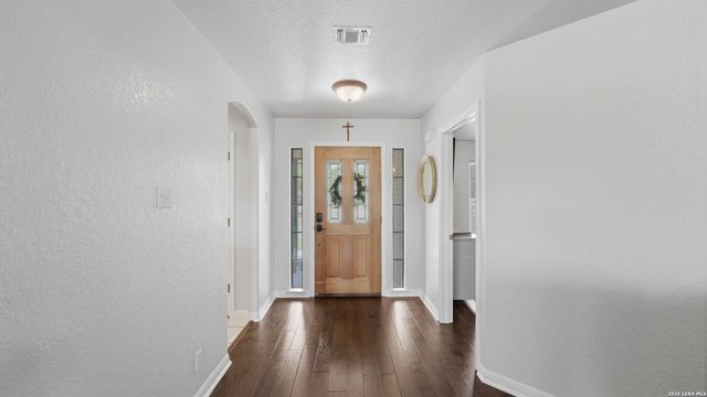 113 MILLER CV, La Vernia, TX 78121