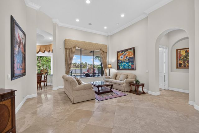 10715 Versailles Boulevard, Wellington, FL 33449