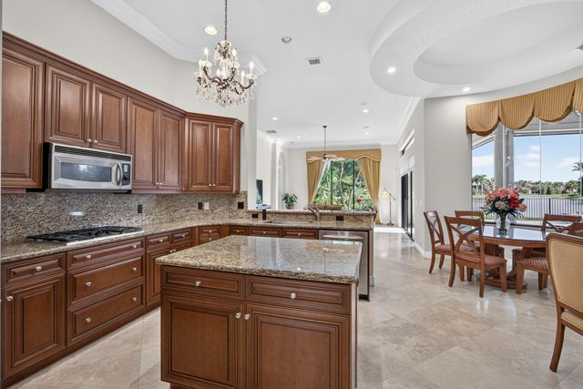 10715 Versailles Boulevard, Wellington, FL 33449