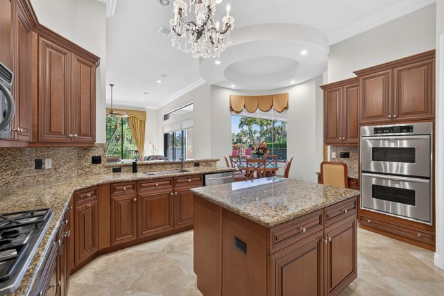 10715 Versailles Boulevard, Wellington, FL 33449