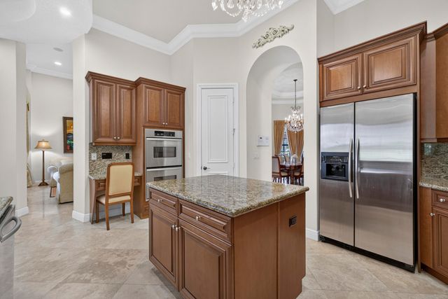 10715 Versailles Boulevard, Wellington, FL 33449