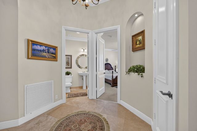 10715 Versailles Boulevard, Wellington, FL 33449