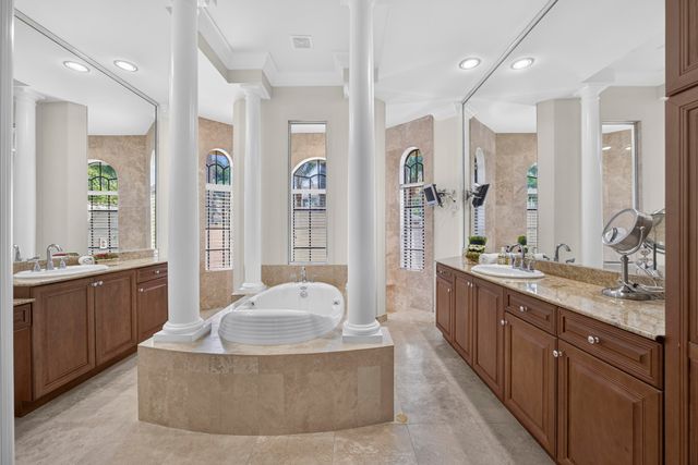 10715 Versailles Boulevard, Wellington, FL 33449
