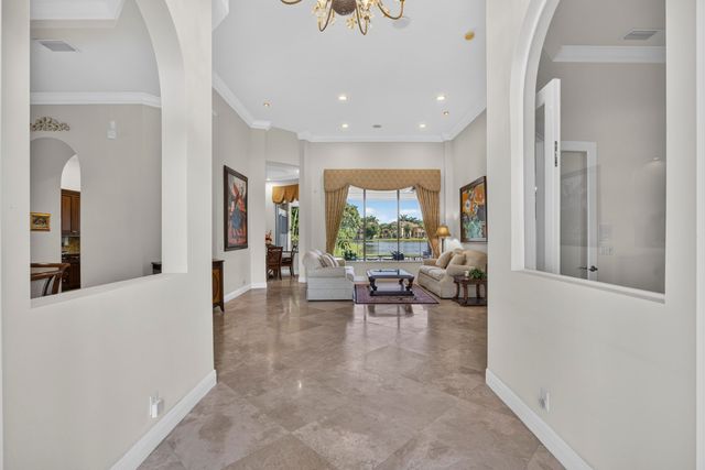 10715 Versailles Boulevard, Wellington, FL 33449