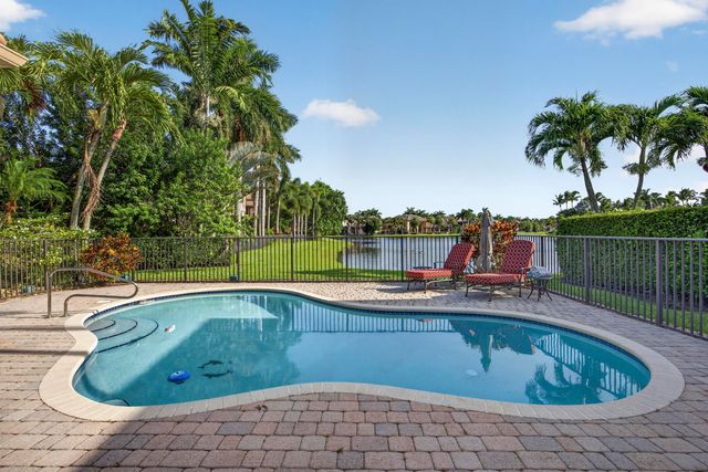 10715 Versailles Boulevard, Wellington, FL 33449
