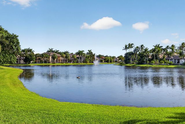 10715 Versailles Boulevard, Wellington, FL 33449