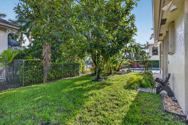 10715 Versailles Boulevard, Wellington, FL 33449