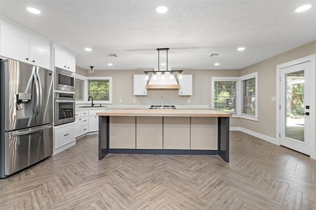 735 Belvedere Drive, Beaumont, TX 77706