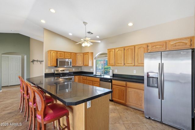 2164 S OLIVEWOOD Drive, Mesa, AZ 85209