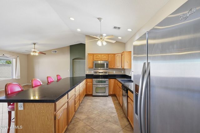2164 S OLIVEWOOD Drive, Mesa, AZ 85209
