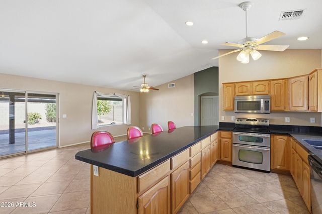 2164 S OLIVEWOOD Drive, Mesa, AZ 85209
