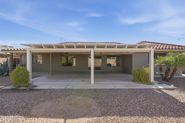 2164 S OLIVEWOOD Drive, Mesa, AZ 85209