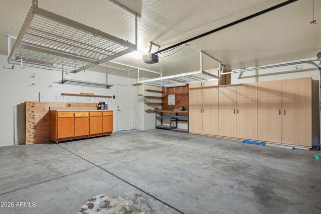 2164 S OLIVEWOOD Drive, Mesa, AZ 85209