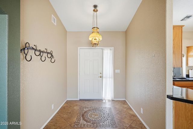 2164 S OLIVEWOOD Drive, Mesa, AZ 85209