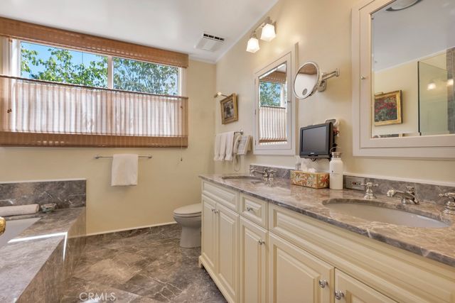 16700 Bosque Drive, Encino, CA 91436