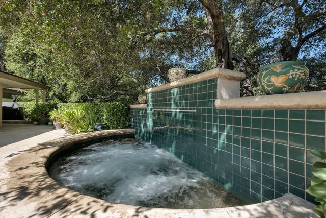 16700 Bosque Drive, Encino, CA 91436