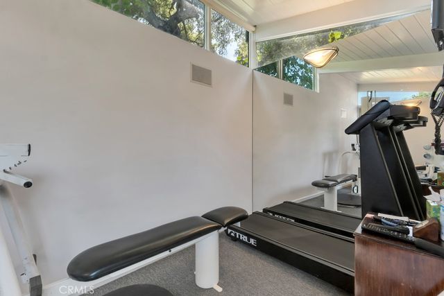 16700 Bosque Drive, Encino, CA 91436