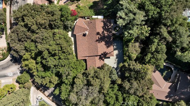 16700 Bosque Drive, Encino, CA 91436