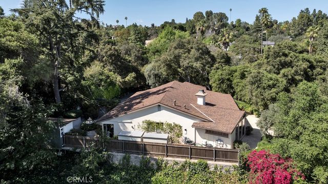 16700 Bosque Drive, Encino, CA 91436