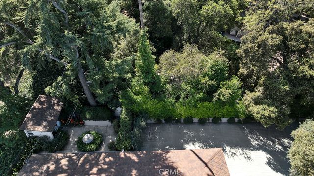 16700 Bosque Drive, Encino, CA 91436