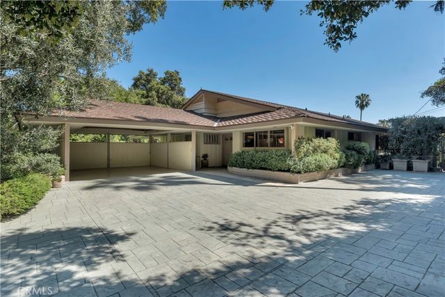 16700 Bosque Drive, Encino, CA 91436