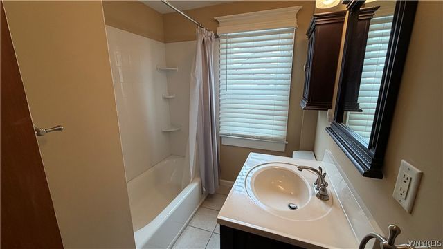 2487 Grand Avenue, Niagara Falls, NY 14301