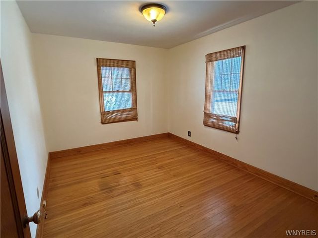 2487 Grand Avenue, Niagara Falls, NY 14301