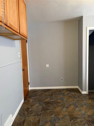 17122 Mansfield Street, Detroit, MI 48235