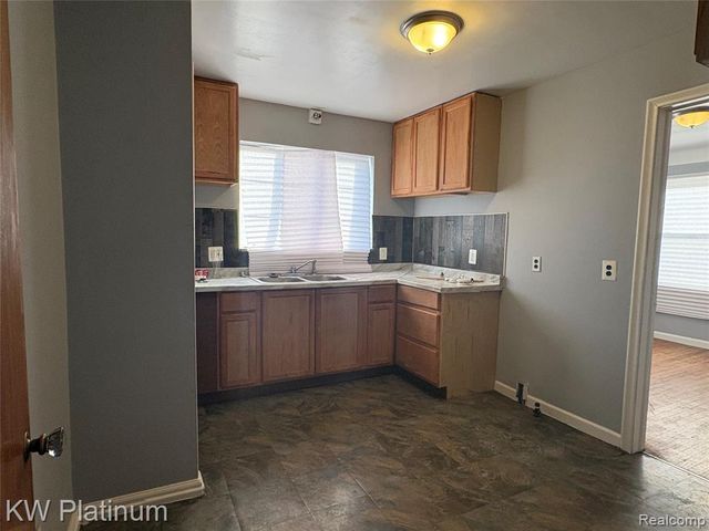 17122 Mansfield Street, Detroit, MI 48235