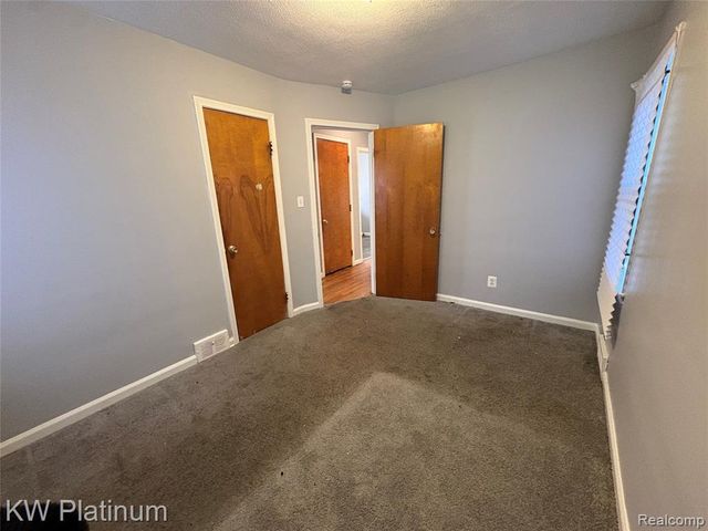 17122 Mansfield Street, Detroit, MI 48235