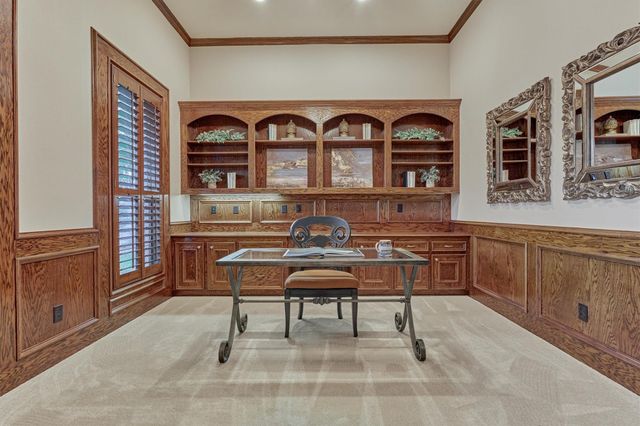 87 W Shore Drive, Montgomery, TX 77356