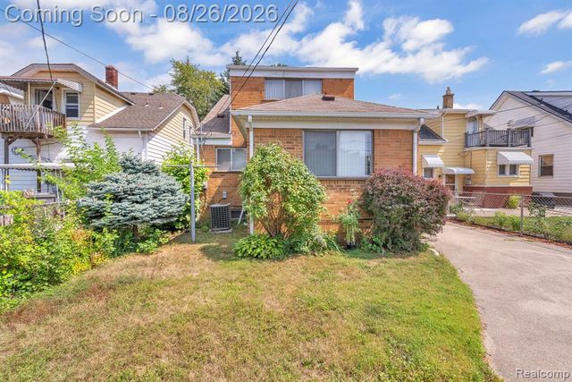 5937 Orchard Avenue, Dearborn, MI 48126