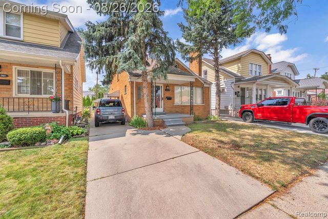 5937 Orchard Avenue, Dearborn, MI 48126