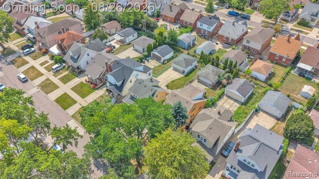 5937 Orchard Avenue, Dearborn, MI 48126