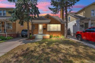 5937 Orchard Avenue, Dearborn, MI 48126