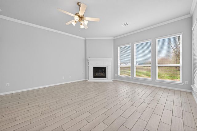 17 Road 6615, Dayton, TX 77535