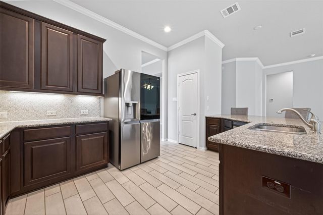 17 Road 6615, Dayton, TX 77535