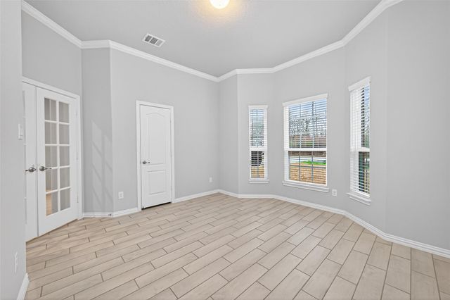 17 Road 6615, Dayton, TX 77535