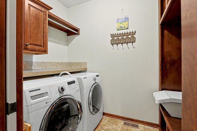 732 N Deerfield Cir, Andover, KS 67002