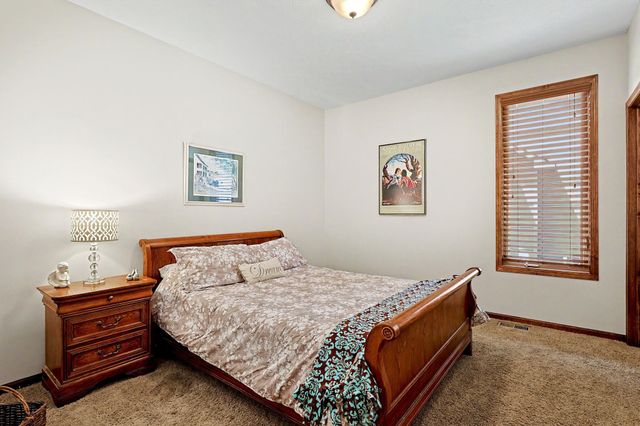 732 N Deerfield Cir, Andover, KS 67002