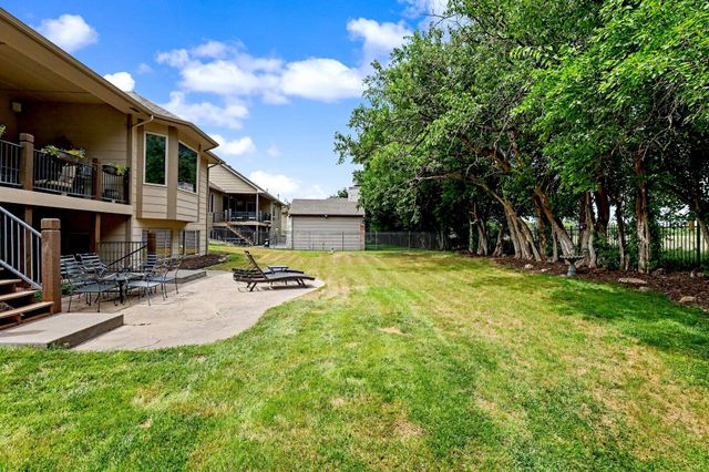 732 N Deerfield Cir, Andover, KS 67002