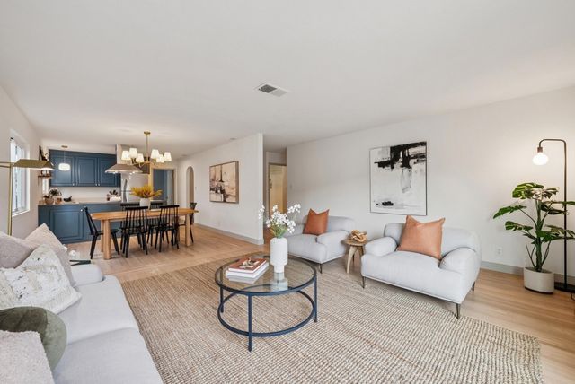 400 Harbor Light Rd, Alameda, CA 94501