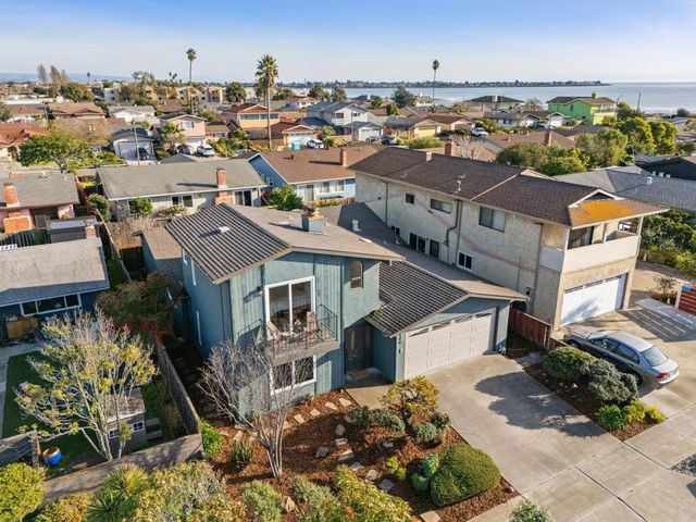 400 Harbor Light Rd, Alameda, CA 94501