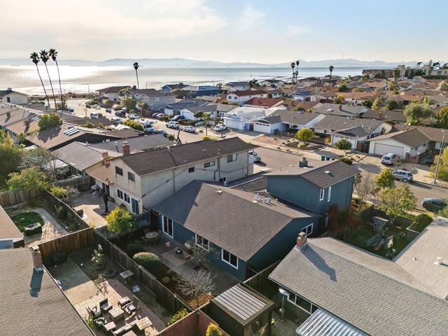 400 Harbor Light Rd, Alameda, CA 94501