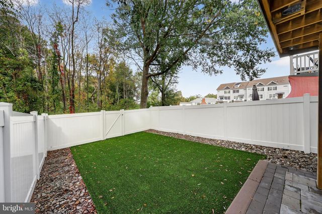 61 AUTUMN PARK DR, Medford, NJ 08055