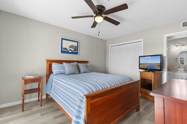 4560 Greenbriar Dr Unit 302, Little River, SC 29566