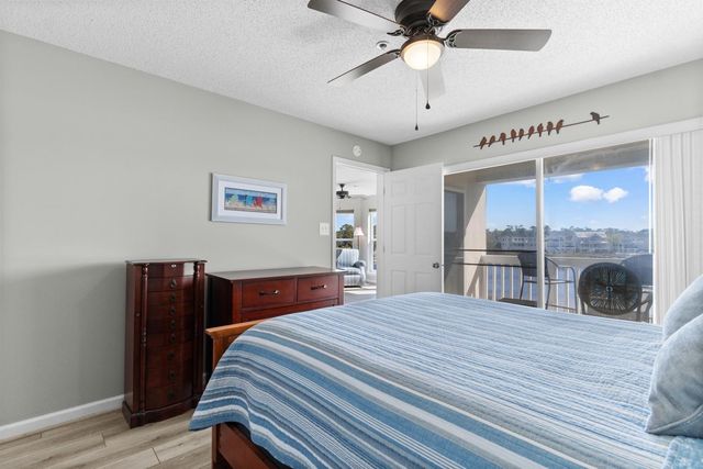 4560 Greenbriar Dr Unit 302, Little River, SC 29566